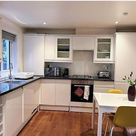 Lovely 2 Bedroom Garden Flat In London Exterior foto